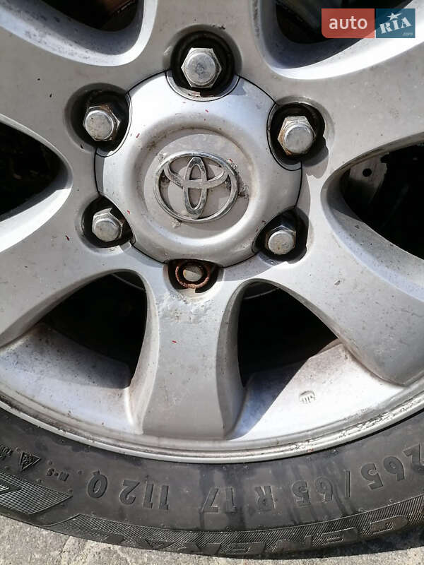 Внедорожник / Кроссовер Toyota Land Cruiser Prado 2006 в Бородянке