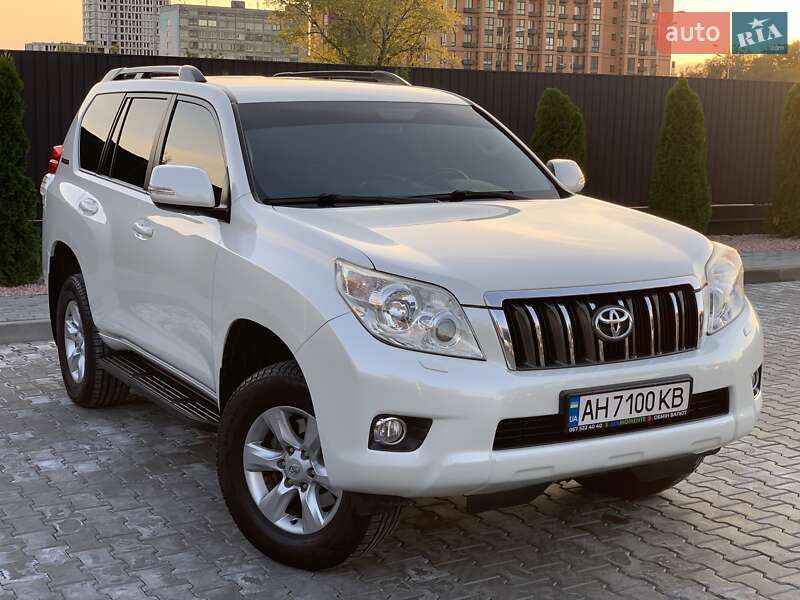 Внедорожник / Кроссовер Toyota Land Cruiser Prado 2012 в Днепре