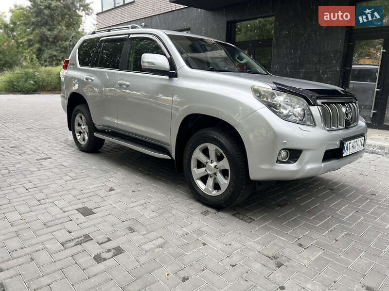 Позашляховик / Кросовер Toyota Land Cruiser Prado 2011 в Ужгороді