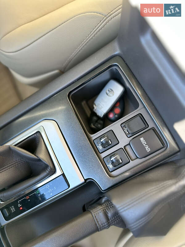 Внедорожник / Кроссовер Toyota Land Cruiser Prado 2017 в Одессе фото 34 Внедорожник / Кроссовер Toyota Land Cruiser Prado 2017 в Одессе