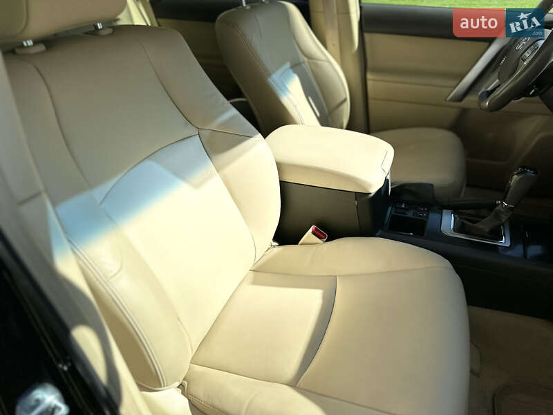 Внедорожник / Кроссовер Toyota Land Cruiser Prado 2017 в Одессе фото 54 Внедорожник / Кроссовер Toyota Land Cruiser Prado 2017 в Одессе