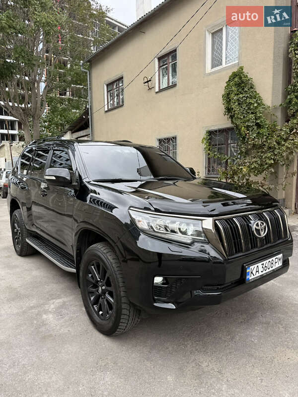 Внедорожник / Кроссовер Toyota Land Cruiser Prado 2022 в Одессе