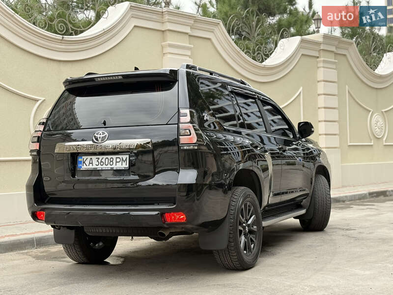 Внедорожник / Кроссовер Toyota Land Cruiser Prado 2022 в Одессе