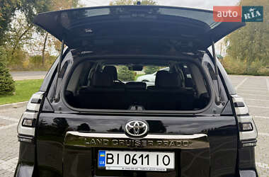 Внедорожник / Кроссовер Toyota Land Cruiser Prado 2020 в 