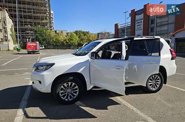 Позашляховик / Кросовер Toyota Land Cruiser Prado 2020 в  фото 4 Позашляховик / Кросовер Toyota Land Cruiser Prado 2020 в
