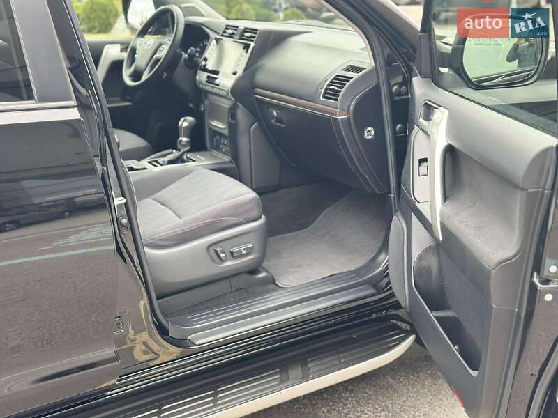 Позашляховик / Кросовер Toyota Land Cruiser Prado 2021 в Полтаві фото 32 Позашляховик / Кросовер Toyota Land Cruiser Prado 2021 в Полтаві