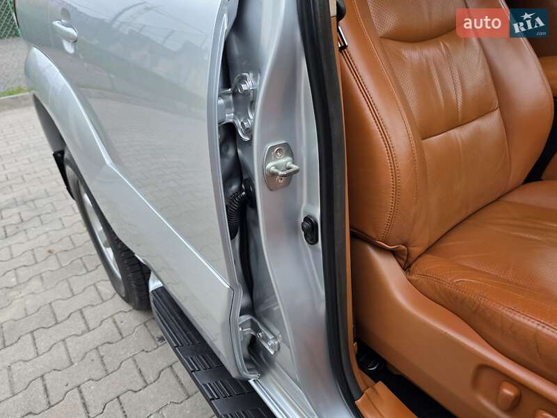 Внедорожник / Кроссовер Toyota Land Cruiser Prado 2006 в Хмельницком