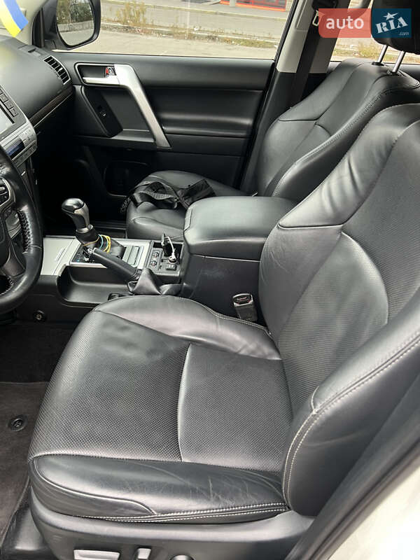 Внедорожник / Кроссовер Toyota Land Cruiser Prado 2019 в Днепре фото 12 Внедорожник / Кроссовер Toyota Land Cruiser Prado 2019 в Днепре
