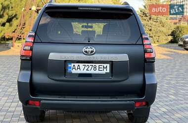 Внедорожник / Кроссовер Toyota Land Cruiser Prado 2019 в 