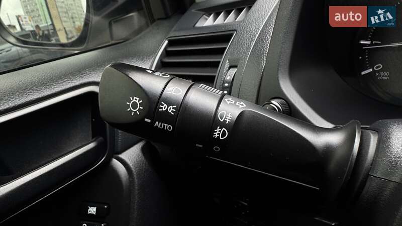 Позашляховик / Кросовер Toyota Land Cruiser Prado 2019 в Чернігові