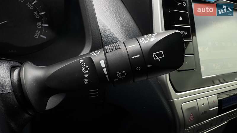 Позашляховик / Кросовер Toyota Land Cruiser Prado 2019 в Чернігові