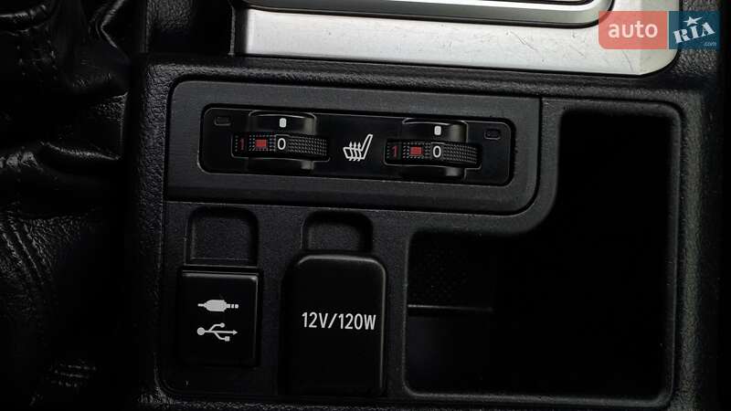 Позашляховик / Кросовер Toyota Land Cruiser Prado 2019 в Чернігові