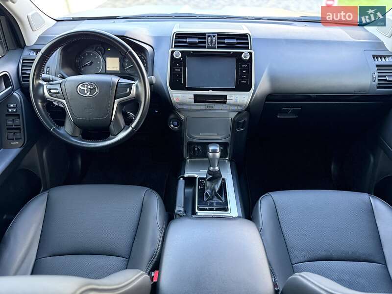 Внедорожник / Кроссовер Toyota Land Cruiser Prado 2019 в Днепре фото 21 Внедорожник / Кроссовер Toyota Land Cruiser Prado 2019 в Днепре