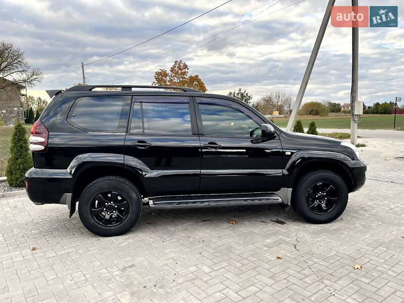 Позашляховик / Кросовер Toyota Land Cruiser Prado 2005 в Дніпрі