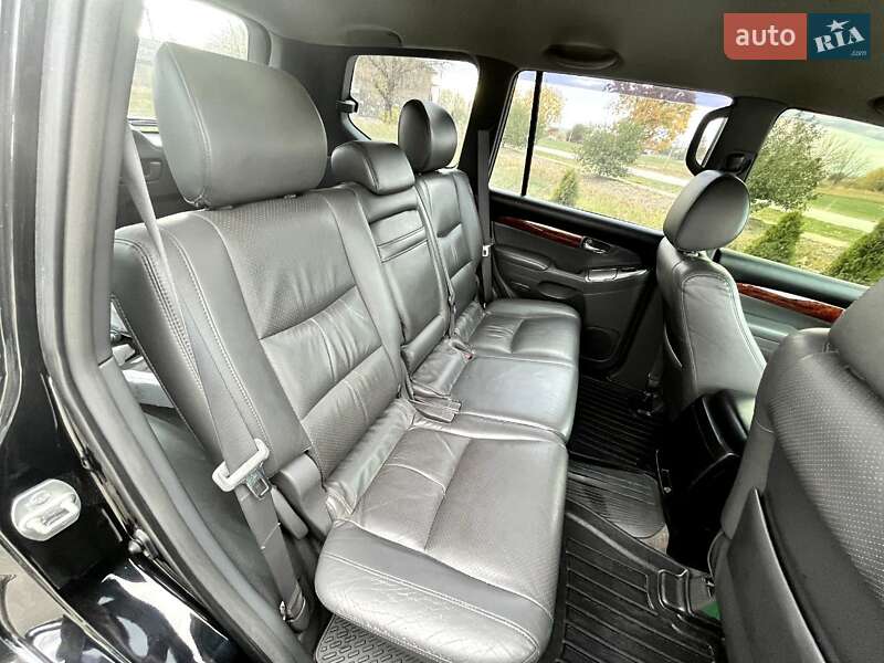 Позашляховик / Кросовер Toyota Land Cruiser Prado 2005 в Дніпрі