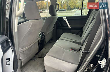 Внедорожник / Кроссовер Toyota Land Cruiser Prado 2011 в 