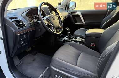 Позашляховик / Кросовер Toyota Land Cruiser Prado 2021 в  фото 23 Позашляховик / Кросовер Toyota Land Cruiser Prado 2021 в
