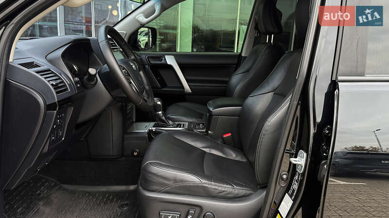 Внедорожник / Кроссовер Toyota Land Cruiser Prado 2019 в Ровно