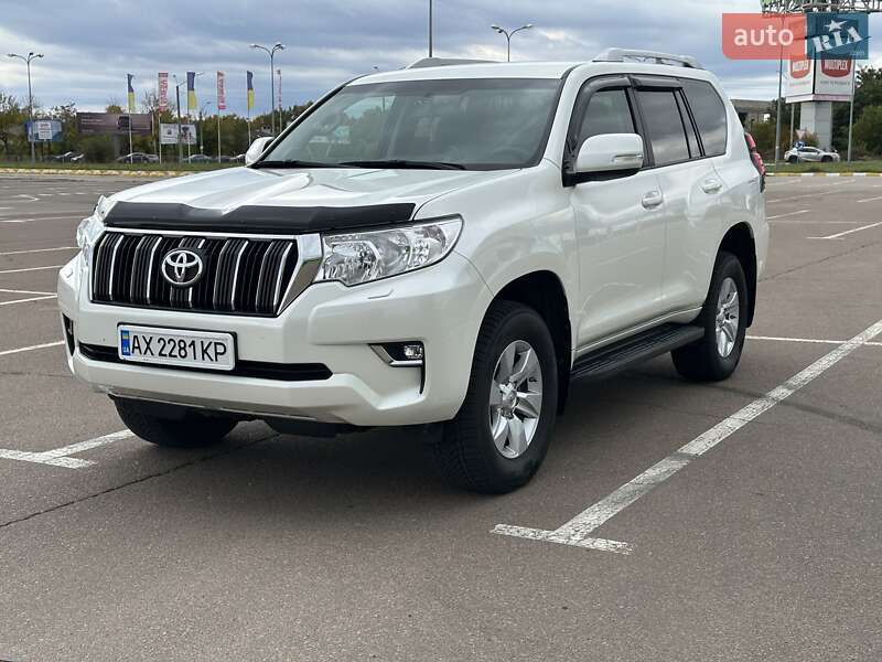 Позашляховик / Кросовер Toyota Land Cruiser Prado 2019 в Одесі фото 5 Позашляховик / Кросовер Toyota Land Cruiser Prado 2019 в Одесі