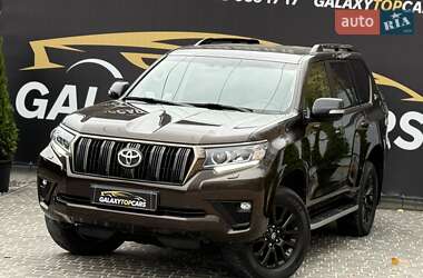 Позашляховик / Кросовер Toyota Land Cruiser Prado 2022 в 