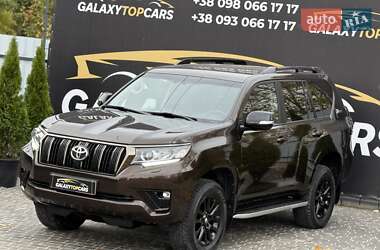Позашляховик / Кросовер Toyota Land Cruiser Prado 2022 в 