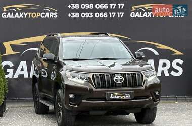 Позашляховик / Кросовер Toyota Land Cruiser Prado 2022 в 