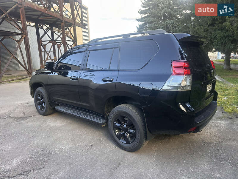 Внедорожник / Кроссовер Toyota Land Cruiser Prado 2010 в Львове