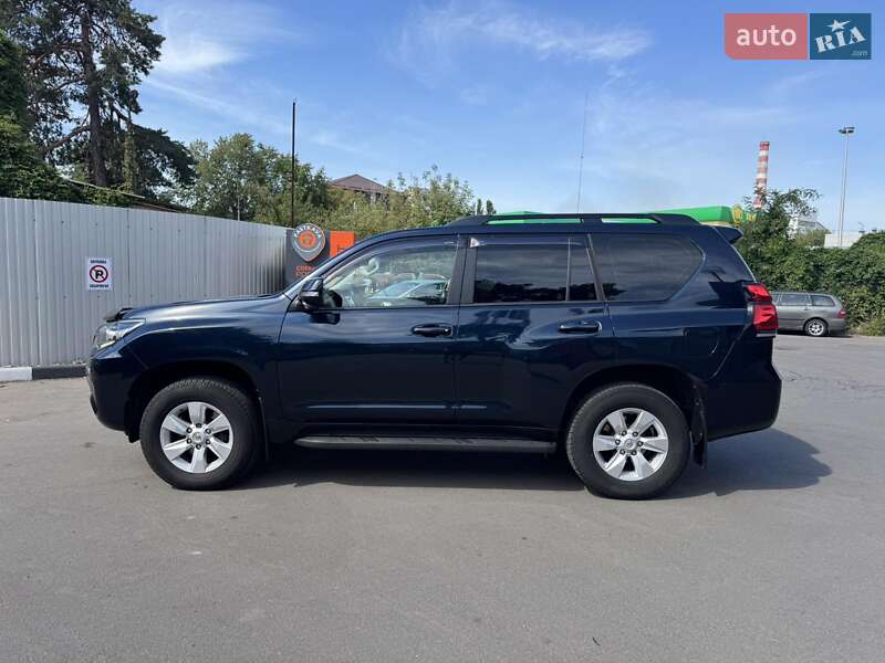 Внедорожник / Кроссовер Toyota Land Cruiser Prado 2019 в Киеве