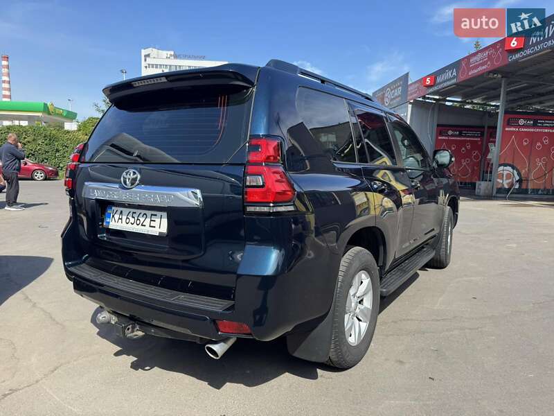 Внедорожник / Кроссовер Toyota Land Cruiser Prado 2019 в Киеве
