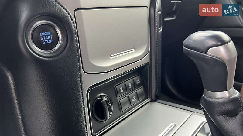 Внедорожник / Кроссовер Toyota Land Cruiser Prado 2018 в Тернополе фото 30 Внедорожник / Кроссовер Toyota Land Cruiser Prado 2018 в Тернополе