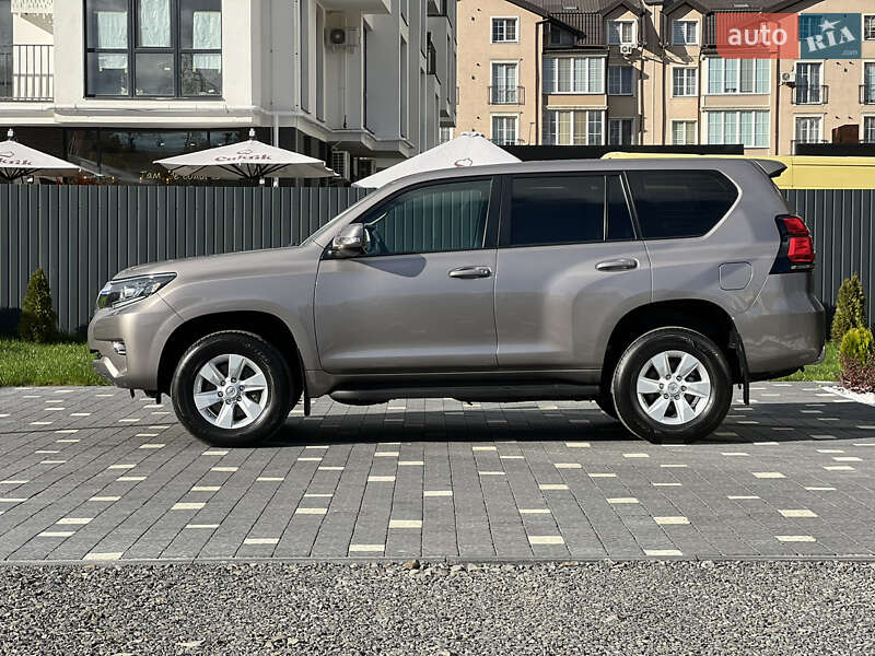 Позашляховик / Кросовер Toyota Land Cruiser Prado 2018 в Ужгороді фото 6 Позашляховик / Кросовер Toyota Land Cruiser Prado 2018 в Ужгороді