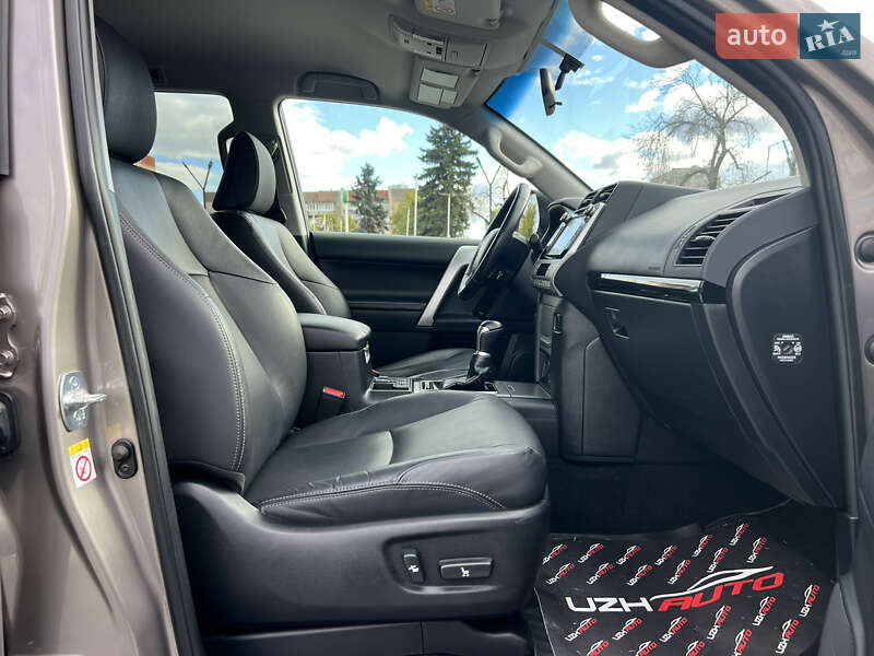 Позашляховик / Кросовер Toyota Land Cruiser Prado 2018 в Ужгороді фото 47 Позашляховик / Кросовер Toyota Land Cruiser Prado 2018 в Ужгороді