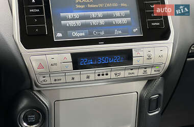 Внедорожник / Кроссовер Toyota Land Cruiser Prado 2018 в 