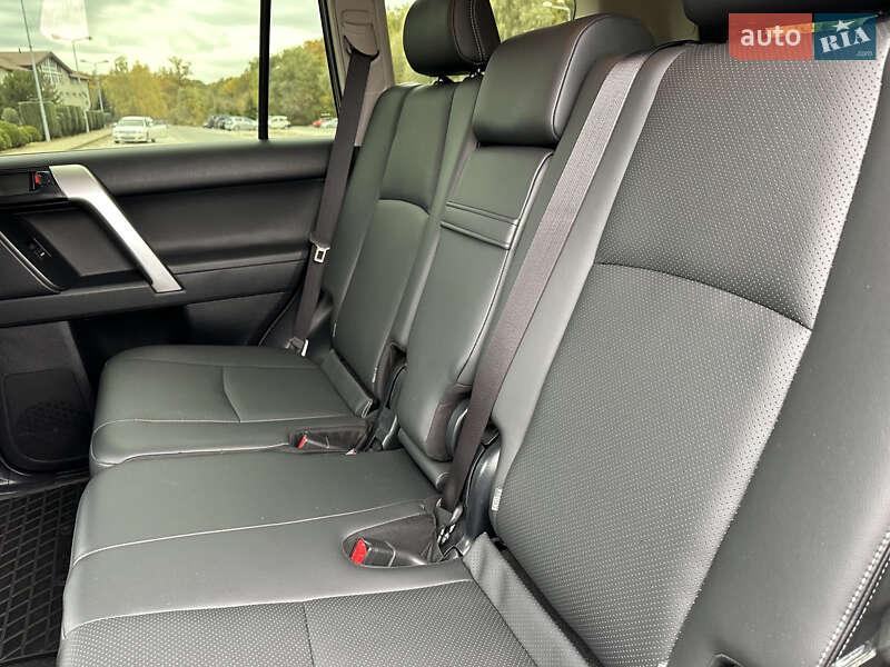 Внедорожник / Кроссовер Toyota Land Cruiser Prado 2019 в Днепре фото 30 Внедорожник / Кроссовер Toyota Land Cruiser Prado 2019 в Днепре