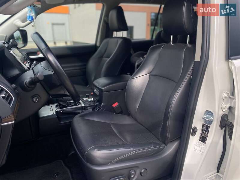 Внедорожник / Кроссовер Toyota Land Cruiser Prado 2020 в Киеве фото 17 Внедорожник / Кроссовер Toyota Land Cruiser Prado 2020 в Киеве