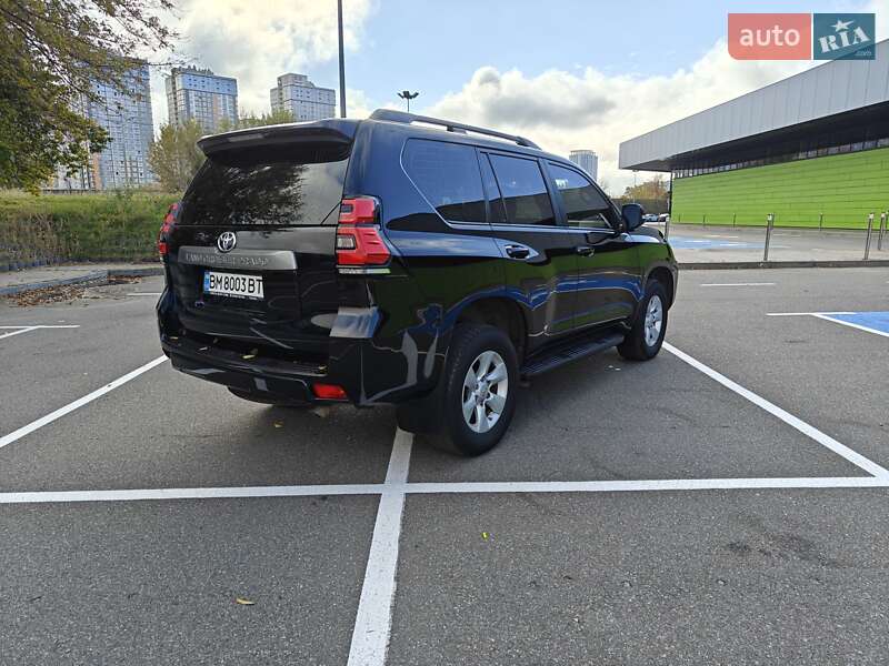 Позашляховик / Кросовер Toyota Land Cruiser Prado 2019 в Києві фото 17 Позашляховик / Кросовер Toyota Land Cruiser Prado 2019 в Києві