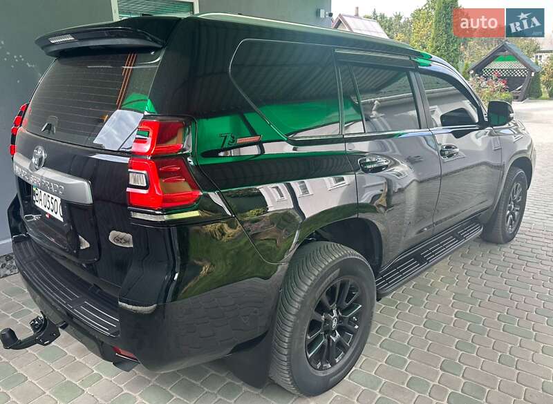 Позашляховик / Кросовер Toyota Land Cruiser Prado 2019 в Черкасах фото 4 Позашляховик / Кросовер Toyota Land Cruiser Prado 2019 в Черкасах