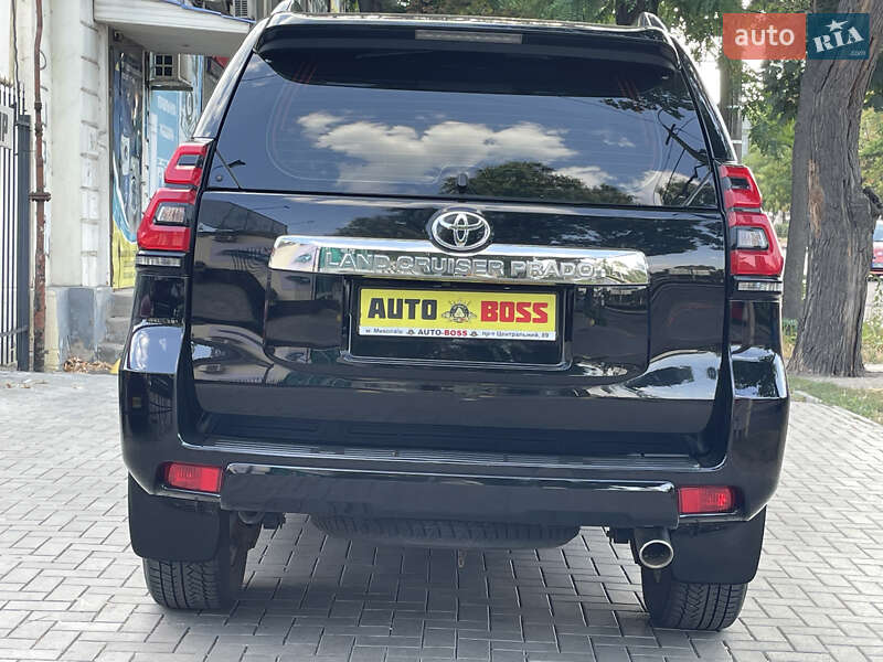 Позашляховик / Кросовер Toyota Land Cruiser Prado 2017 в Миколаєві