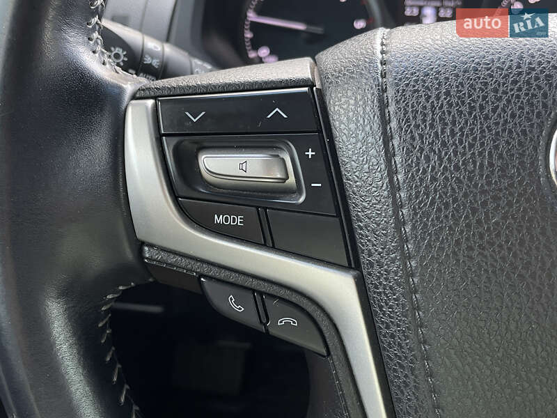 Позашляховик / Кросовер Toyota Land Cruiser Prado 2017 в Миколаєві