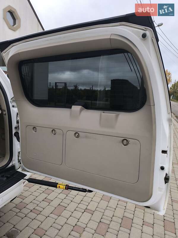 Внедорожник / Кроссовер Toyota Land Cruiser Prado 2010 в Киеве