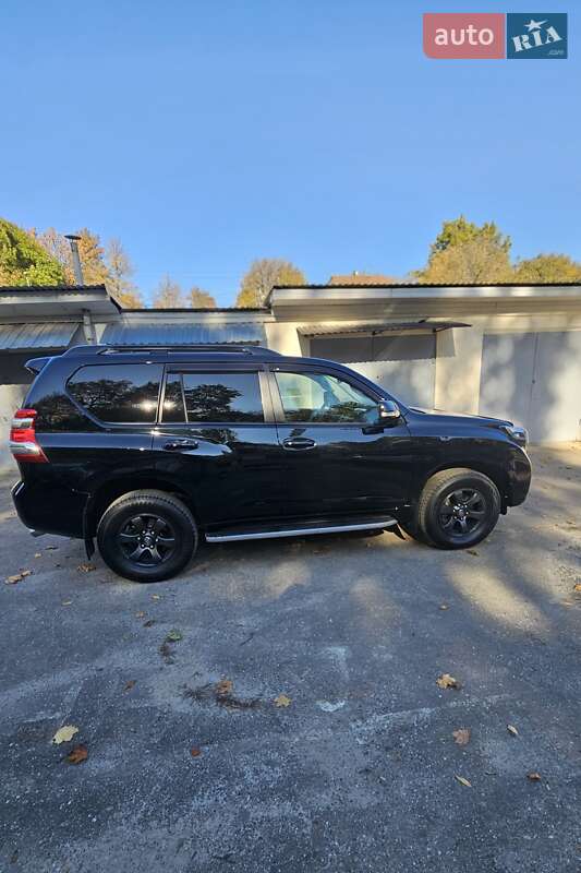 Внедорожник / Кроссовер Toyota Land Cruiser Prado 2014 в Львове