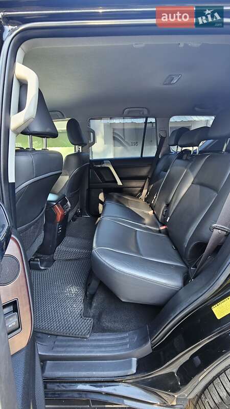 Внедорожник / Кроссовер Toyota Land Cruiser Prado 2014 в Львове