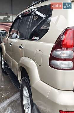 Внедорожник / Кроссовер Toyota Land Cruiser Prado 2005 в  фото 15 Внедорожник / Кроссовер Toyota Land Cruiser Prado 2005 в