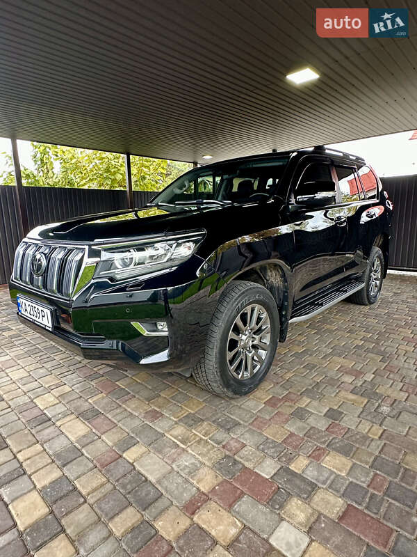 Позашляховик / Кросовер Toyota Land Cruiser Prado 2018 в Києві