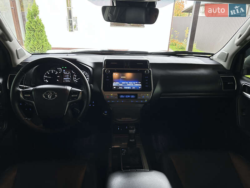 Позашляховик / Кросовер Toyota Land Cruiser Prado 2018 в Києві