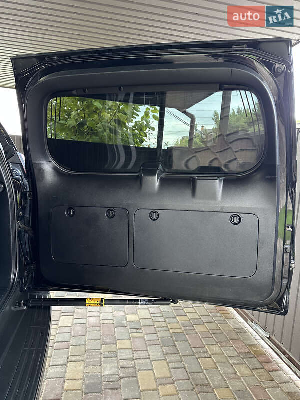 Позашляховик / Кросовер Toyota Land Cruiser Prado 2018 в Києві