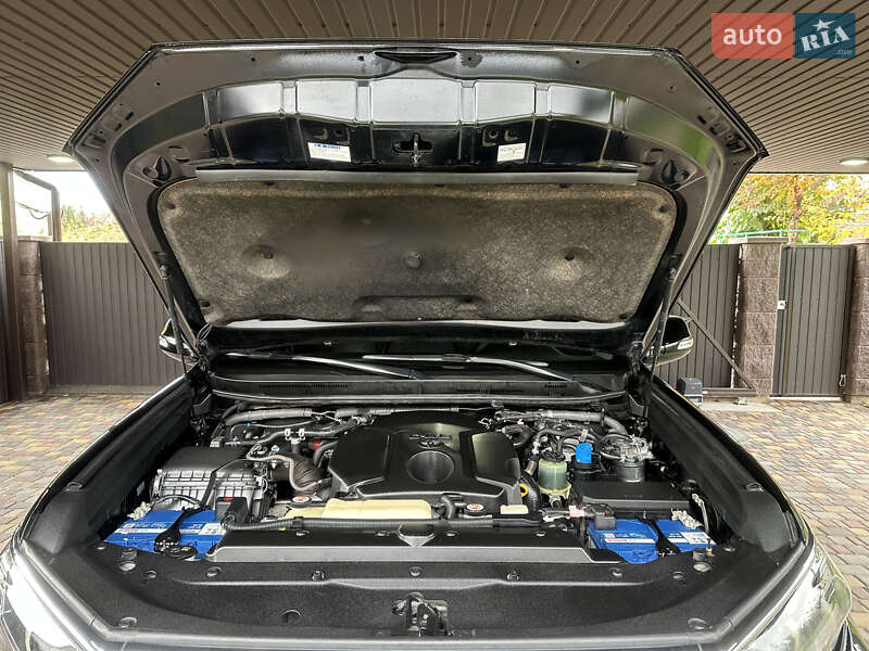 Позашляховик / Кросовер Toyota Land Cruiser Prado 2018 в Києві