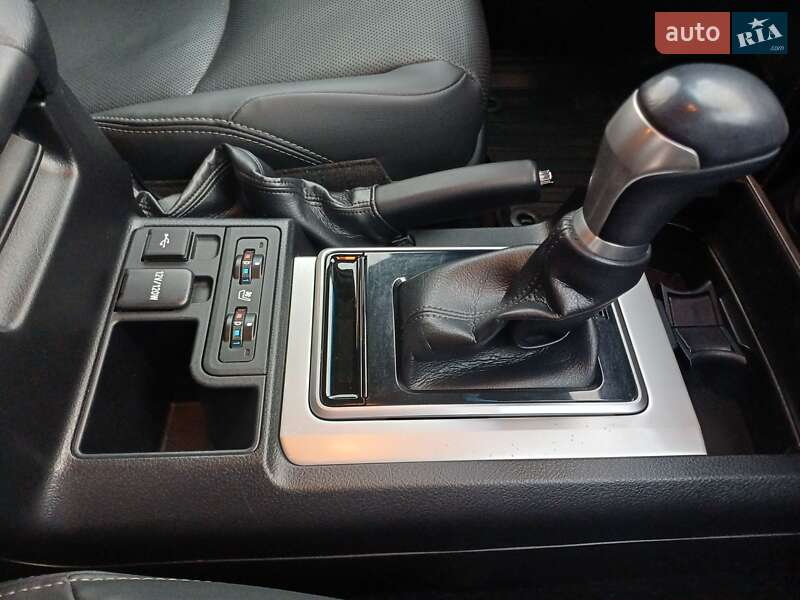 Позашляховик / Кросовер Toyota Land Cruiser Prado 2022 в Києві