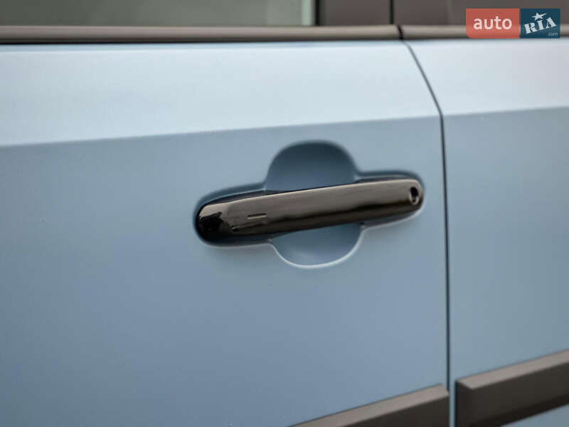 Внедорожник / Кроссовер Toyota Land Cruiser Prado 2024 в Киеве фото 32 Внедорожник / Кроссовер Toyota Land Cruiser Prado 2024 в Киеве