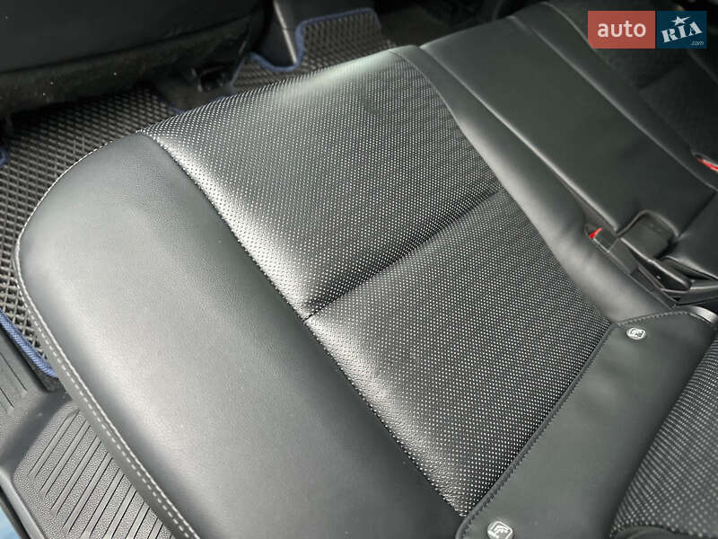 Внедорожник / Кроссовер Toyota Land Cruiser Prado 2024 в Киеве фото 68 Внедорожник / Кроссовер Toyota Land Cruiser Prado 2024 в Киеве